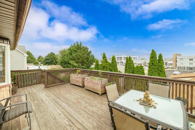 49 Roosevelt Court, Westbury, NY 11590