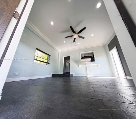 2218 Harding St, Hollywood, FL 33020