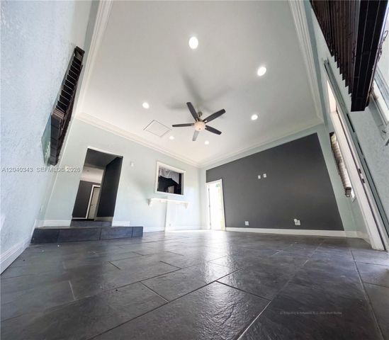 2218 Harding St, Hollywood, FL 33020