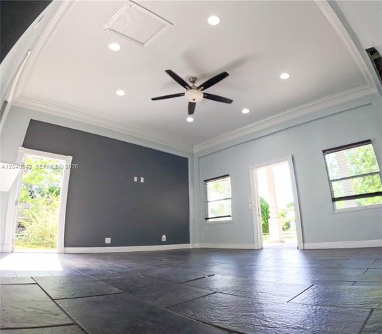 2218 Harding St, Hollywood, FL 33020