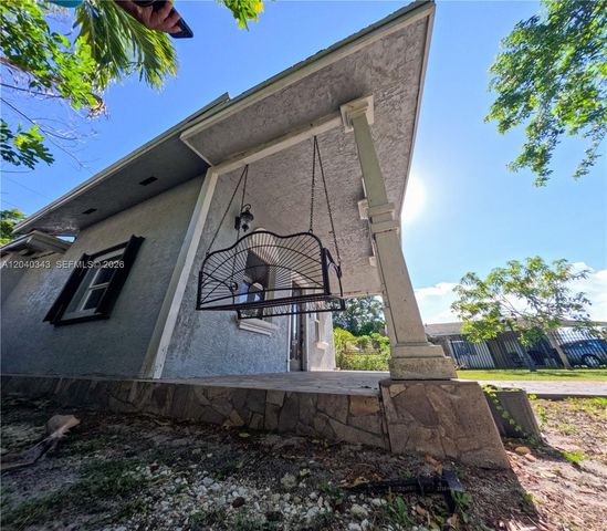 2218 Harding St, Hollywood, FL 33020