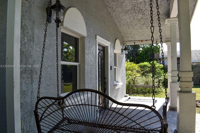 2218 Harding St, Hollywood, FL 33020