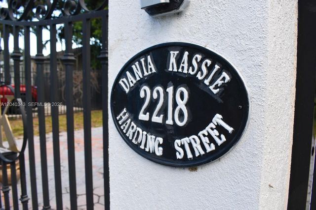 2218 Harding St, Hollywood, FL 33020