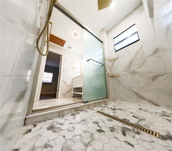 2218 Harding St, Hollywood, FL 33020