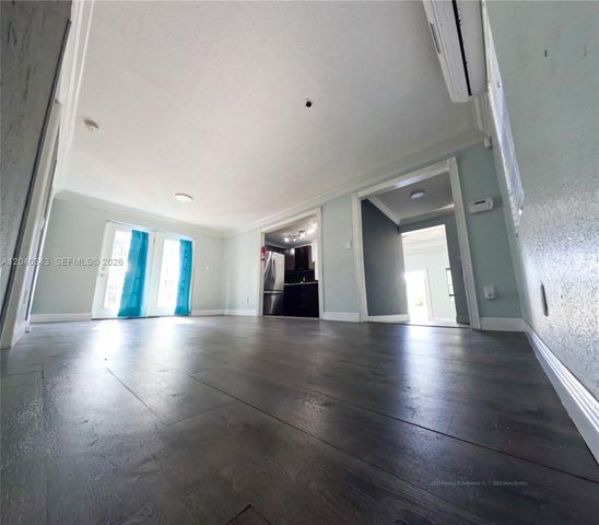 2218 Harding St, Hollywood, FL 33020