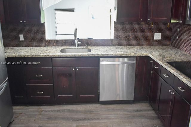2218 Harding St, Hollywood, FL 33020