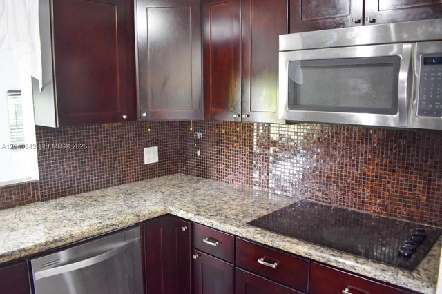 2218 Harding St, Hollywood, FL 33020