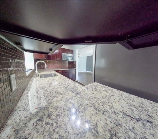 2218 Harding St, Hollywood, FL 33020