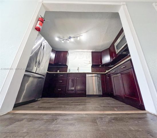2218 Harding St, Hollywood, FL 33020