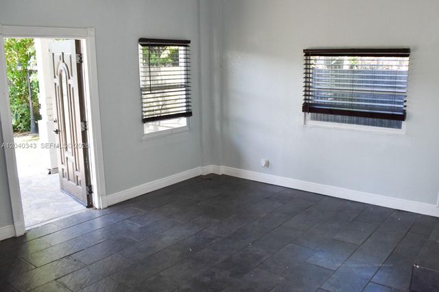 2218 Harding St, Hollywood, FL 33020