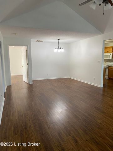 11305 Ridge Lake Dr, Louisville, KY 40272