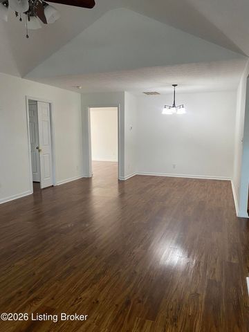 11305 Ridge Lake Dr, Louisville, KY 40272
