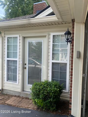 11305 Ridge Lake Dr, Louisville, KY 40272