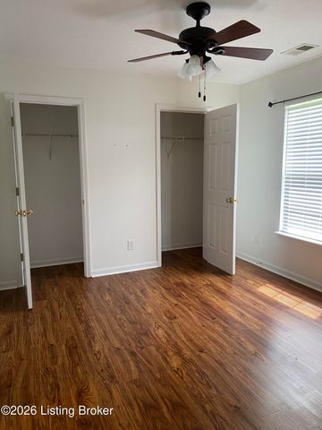11305 Ridge Lake Dr, Louisville, KY 40272