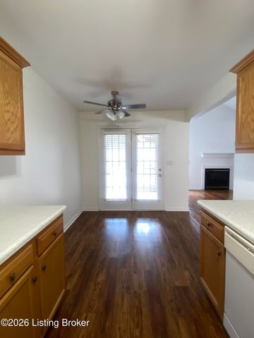 11305 Ridge Lake Dr, Louisville, KY 40272
