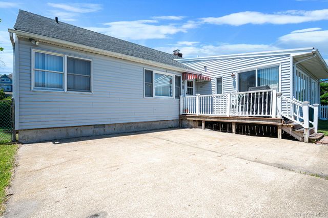 398 Clocks Boulevard, Massapequa, NY 11758