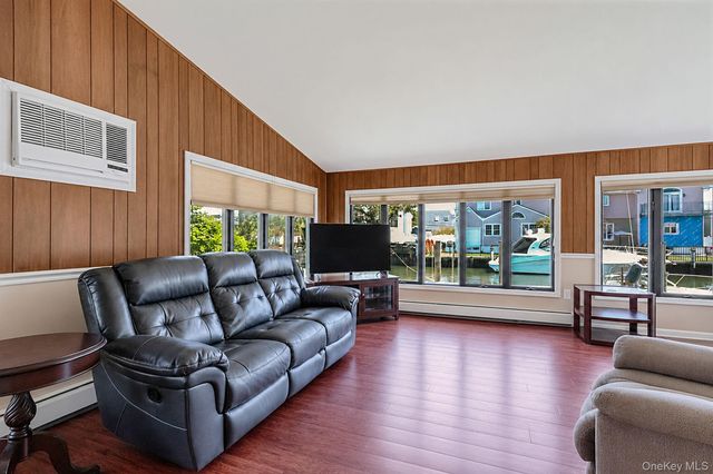 398 Clocks Boulevard, Massapequa, NY 11758