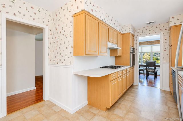 398 Clocks Boulevard, Massapequa, NY 11758