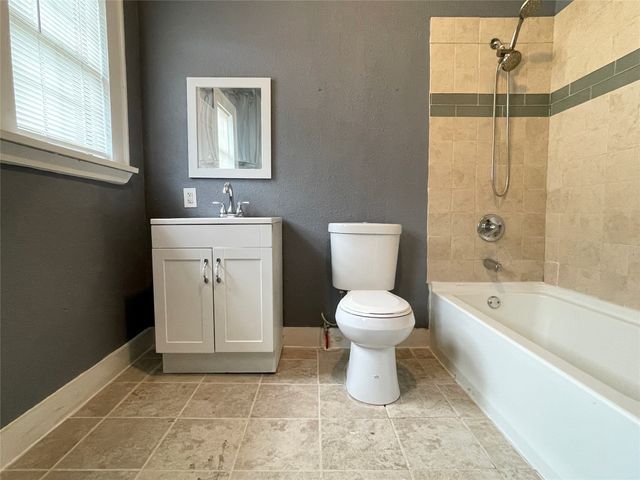 613 NW 5th Street, Mineral Wells, TX 76067