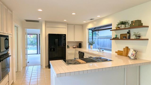 11476 Hesperian Circle, Gold River, CA 95670