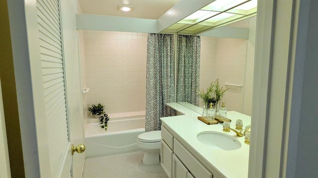 11476 Hesperian Circle, Gold River, CA 95670