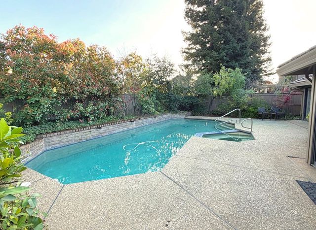 11476 Hesperian Circle, Gold River, CA 95670