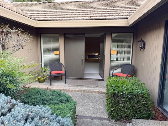 11476 Hesperian Circle, Gold River, CA 95670