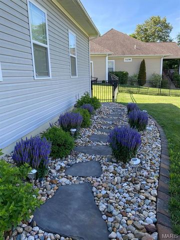 1109 Macintosh Court, O'fallon, IL 62269