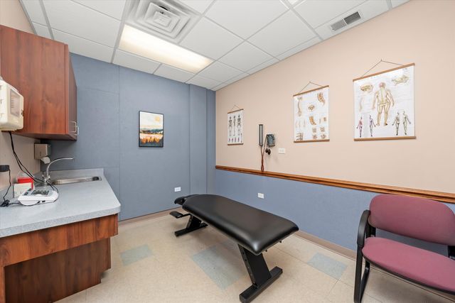 16525 106th Court C3, Orland Park, IL 60467