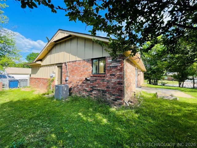 2752 S 116th East Avenue, Tulsa, OK 74129
