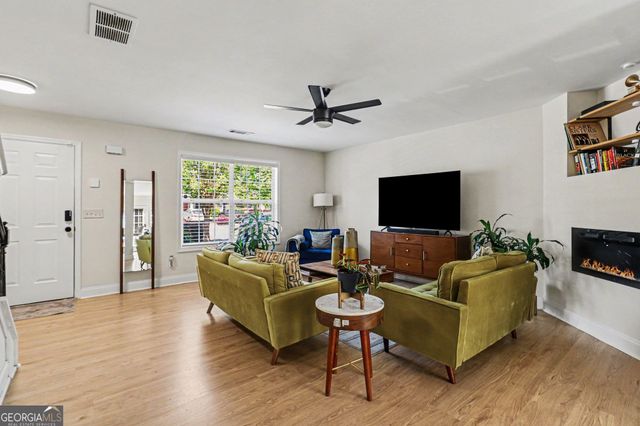 7050 Galloway Point, Riverdale, GA 30296