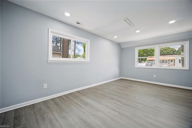 5761 N Ottawa RD, Virginia Beach, VA 23462