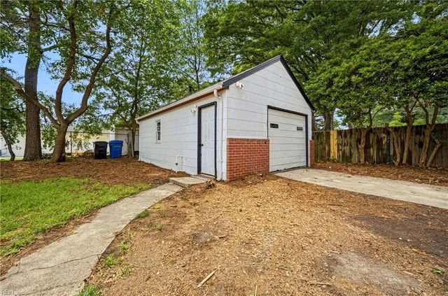 5761 N Ottawa RD, Virginia Beach, VA 23462