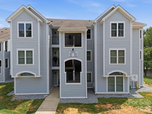 18817 Nautical Drive 105, Cornelius, NC 28031