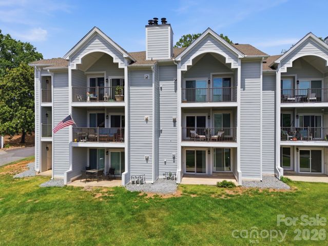 18817 Nautical Drive 105, Cornelius, NC 28031