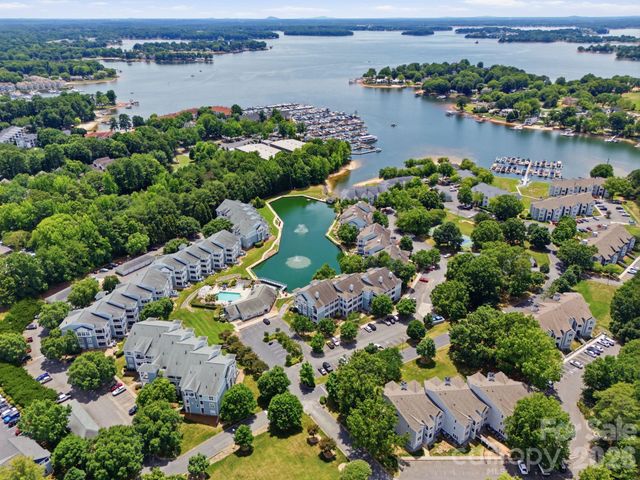 18817 Nautical Drive 105, Cornelius, NC 28031