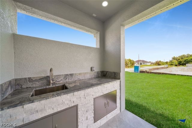 4119 17th ST SW, Lehigh Acres, FL 33976