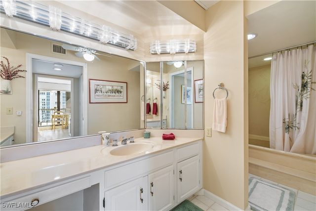 4551 Gulf Shore BLVD N 1506, Naples, FL 34103