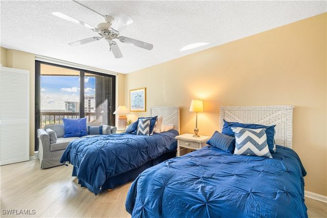 4551 Gulf Shore BLVD N 1506, Naples, FL 34103