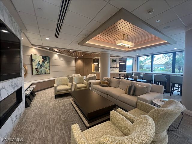 4551 Gulf Shore BLVD N 1506, Naples, FL 34103