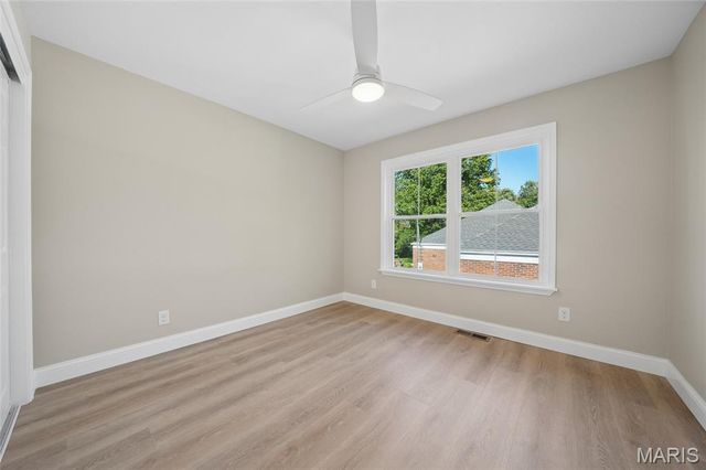 10 Spoede Woods Drive, Creve Coeur, MO 63141