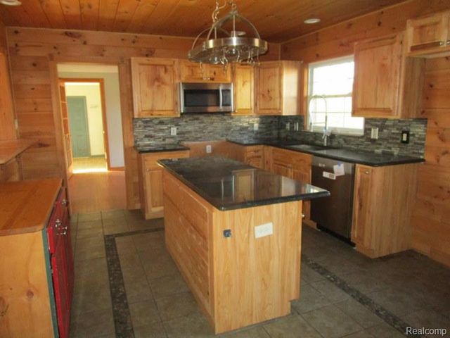 58599 Gratiot Avenue, New Haven, MI 48048