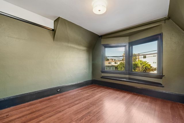 925 925 E 19Th St, Oakland, CA 94606