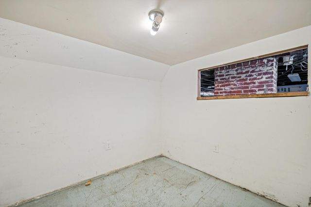 925 925 E 19Th St, Oakland, CA 94606