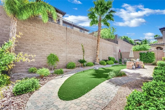 2736 Liberation Drive, Henderson, NV 89044