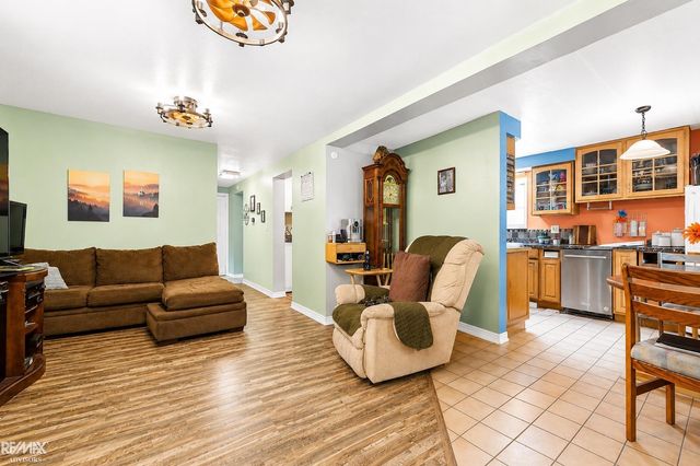 939 Liberty Street, Algonac, MI 48001