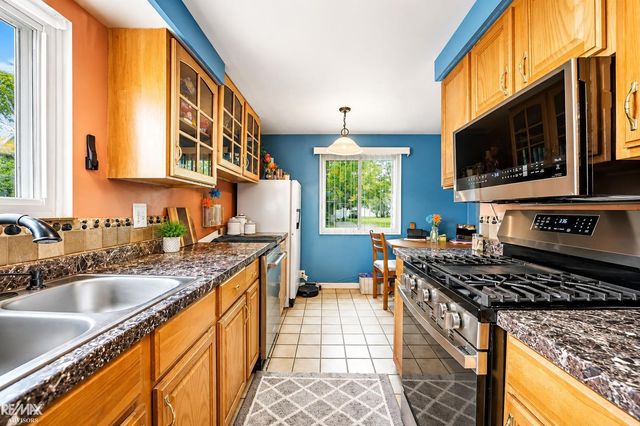 939 Liberty Street, Algonac, MI 48001