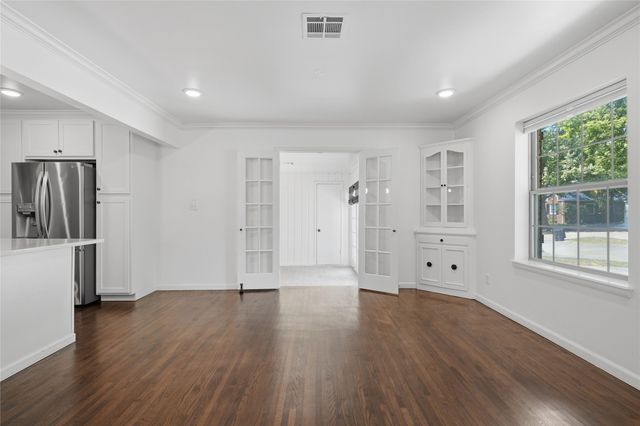 2834 E 21st Place, Tulsa, OK 74114