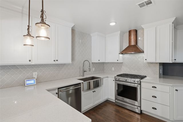 2834 E 21st Place, Tulsa, OK 74114