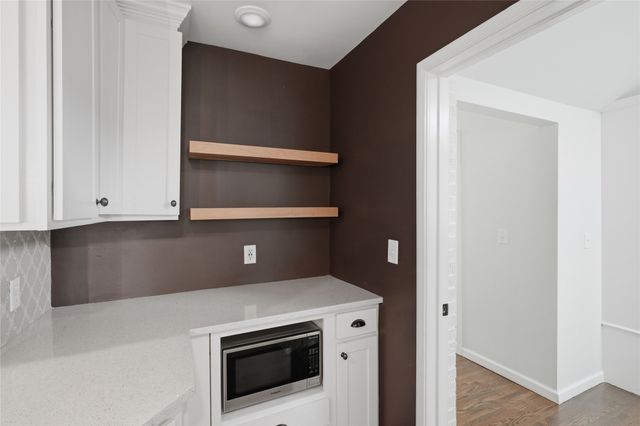 2834 E 21st Place, Tulsa, OK 74114